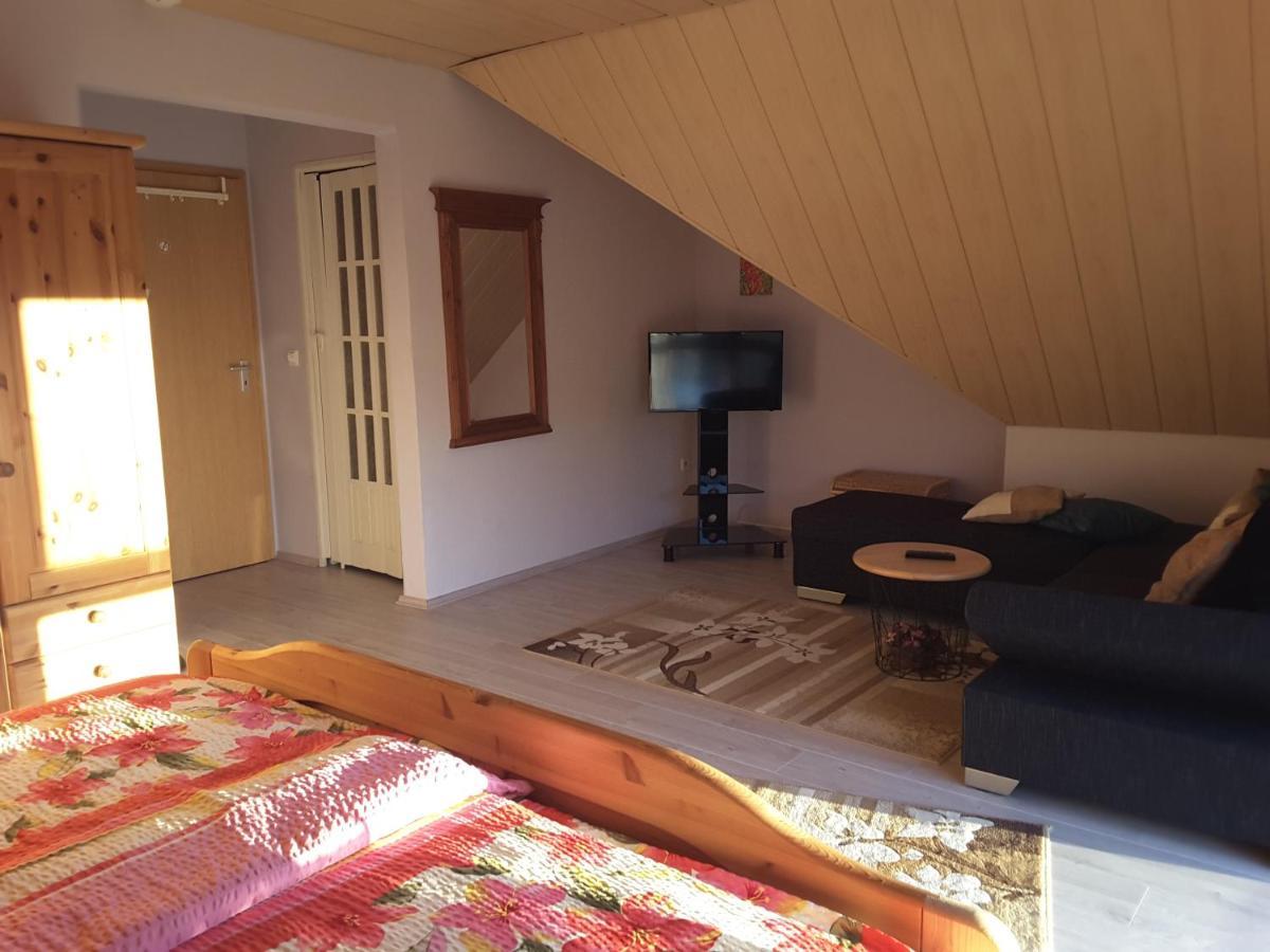 Die Ferienwohnung Lindenhof Zell an der Mosel Εξωτερικό φωτογραφία